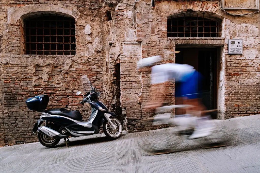 @cyclingmedia_agency - Le Coffee Ride Shooting - c'est la course - Strade Bianche - 6.3.2025-0725.webp
