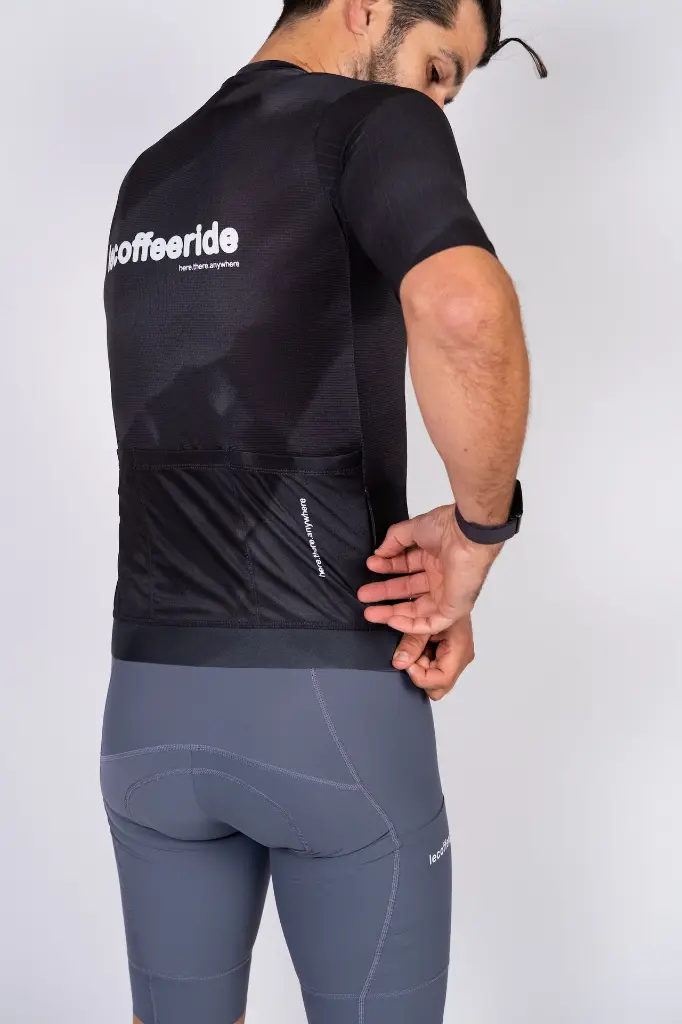 @cyclingmedia_agency - Le Coffee Ride - Studio Shooting Winter 2025-2026 and Here.there.anywhere 2026 - 10.10.2025_0387.webp