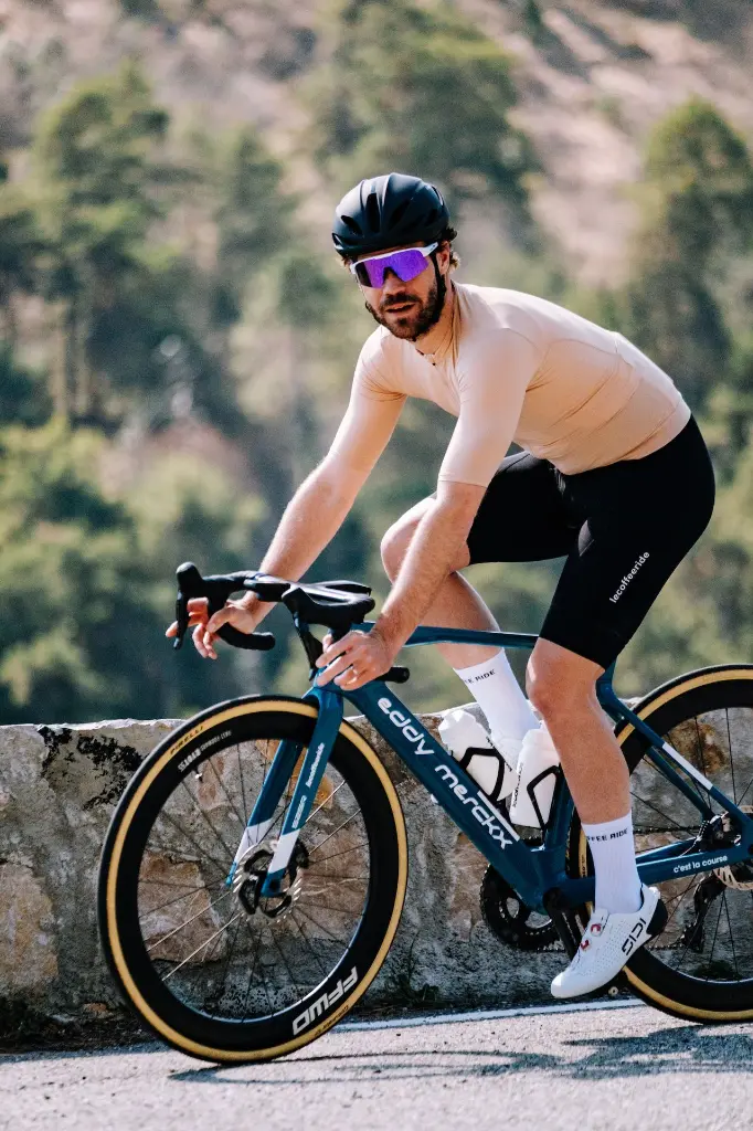@cyclingmedia_agency - Le Coffee Ride - Ultimate Jersey - Milan-Sanremo - Day 1 - 20.3.2026_0070.webp