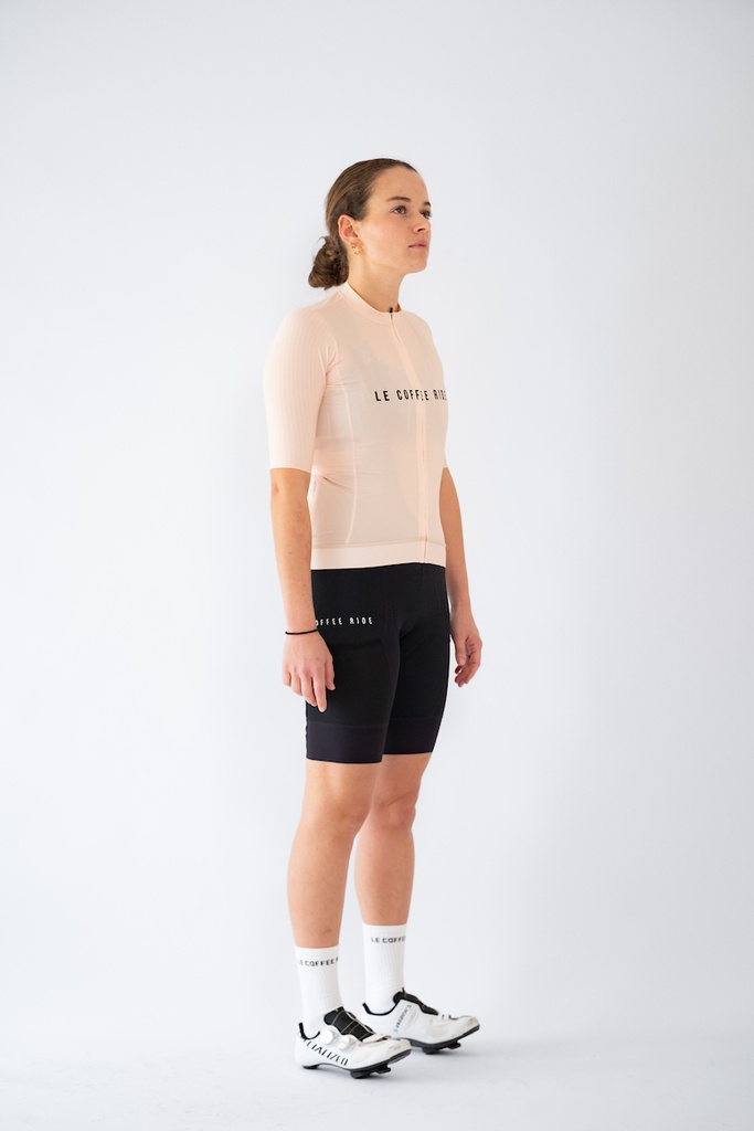 https://www.lecoffeeride.cc/wp-content/uploads/2024/03/@cyclingmedia_agency-Le-Coffee-Ride-Studio-Shooting-11.1.2024-264.jpg